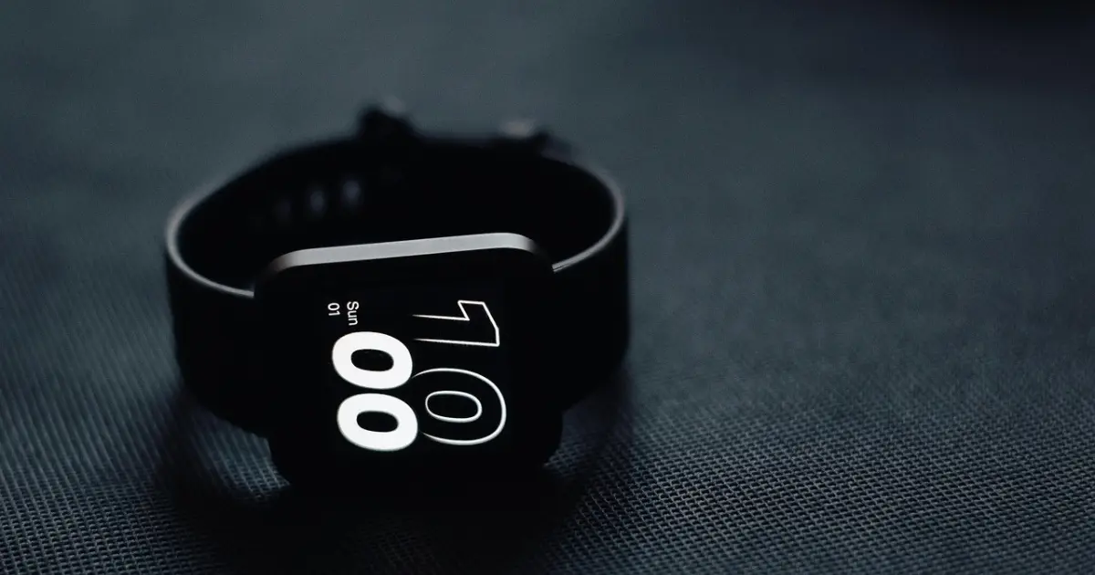 Smartwatches under 2k